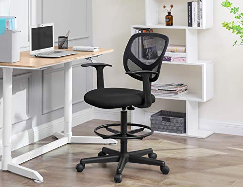 Scaun de birou  ergonomic cu suport pentru brate, inaltimea sezutului 55-75 cm, scaun de lucru inalt cu inel de picior reglabil, capacitate de incarcare 120 kg, negru SONGMICS