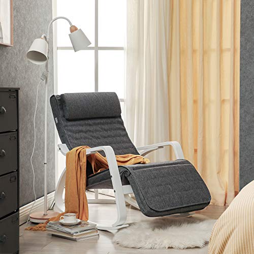 Scaun de lemn de mesteacan, Scaun de relaxare, Suport pentru picioare reglabil in 5 niveluri, Husa din material textil sintetic, Greutate maxima suportata 150 kg, Potrivit pentru living si dormitor, Culoare Gri inchis . SONGMICS